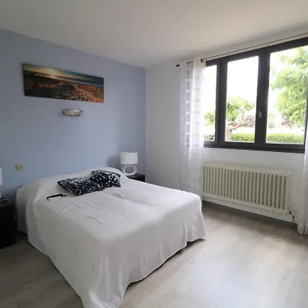 3 Pieces Climatise Avec Terrasse, Parking Prive, A 100m De La Plage, 7 Couchages - Fr-1-307-148 Le Grau-du-Roi