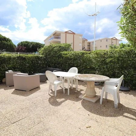 Apartment 3 Pieces Climatise Avec Terrasse, Parking Prive, A 100m De La Plage, 7 Couchages - Fr-1-307-148 Le Grau-du-Roi