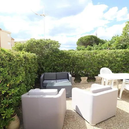 3 Pieces Climatise Avec Terrasse, Parking Prive, A 100m De La Plage, 7 Couchages - Fr-1-307-148