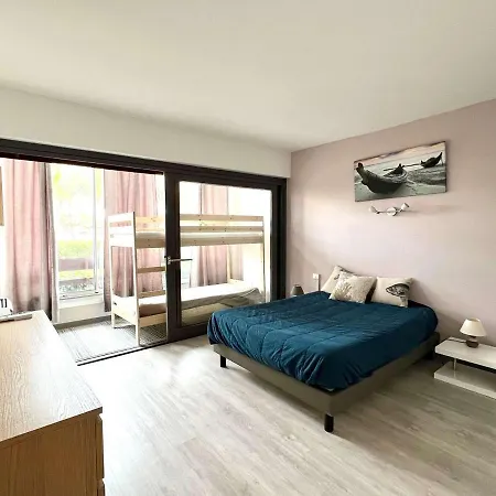 Apartment 3 Pieces Climatise Avec Terrasse, Parking Prive, A 100m De La Plage, 7 Couchages - Fr-1-307-148 *