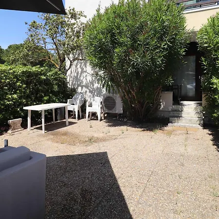 Lägenhet 3 Pieces Climatise Avec Terrasse, Parking Prive, A 100m De La Plage, 7 Couchages - Fr-1-307-148 Le Grau-du-Roi